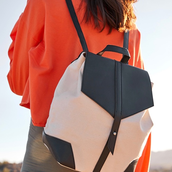 Deux Lux Canvas backpack - Picture 2 of 3